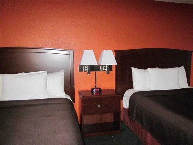 Americinn By Wyndham Plymouth Buitenkant foto
