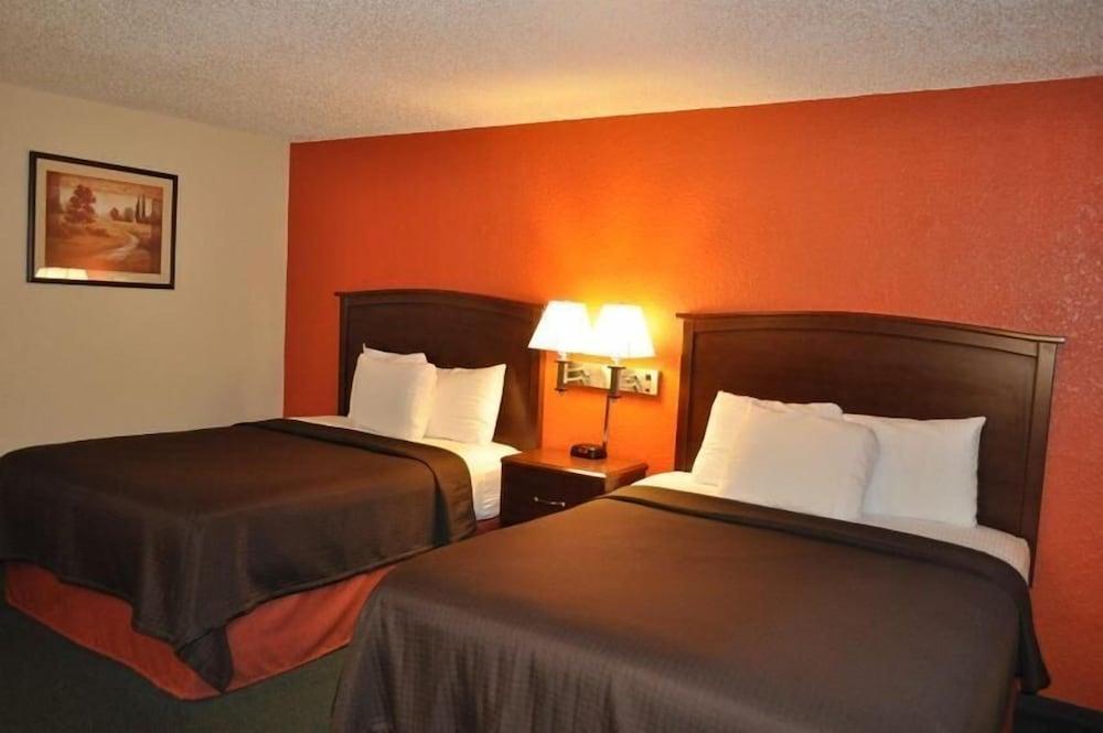 Americinn By Wyndham Plymouth Buitenkant foto